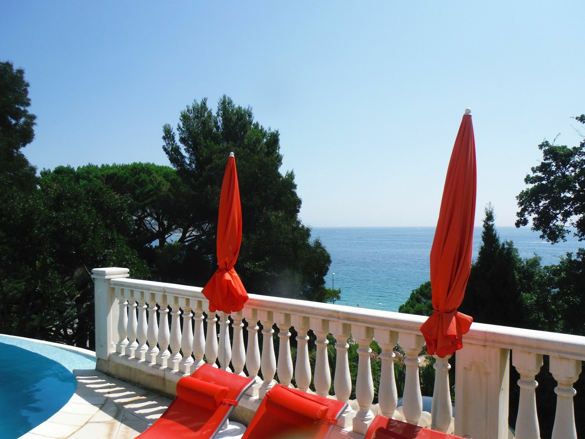 Lou Trelus Hotel Sainte-Maxime Exterior photo